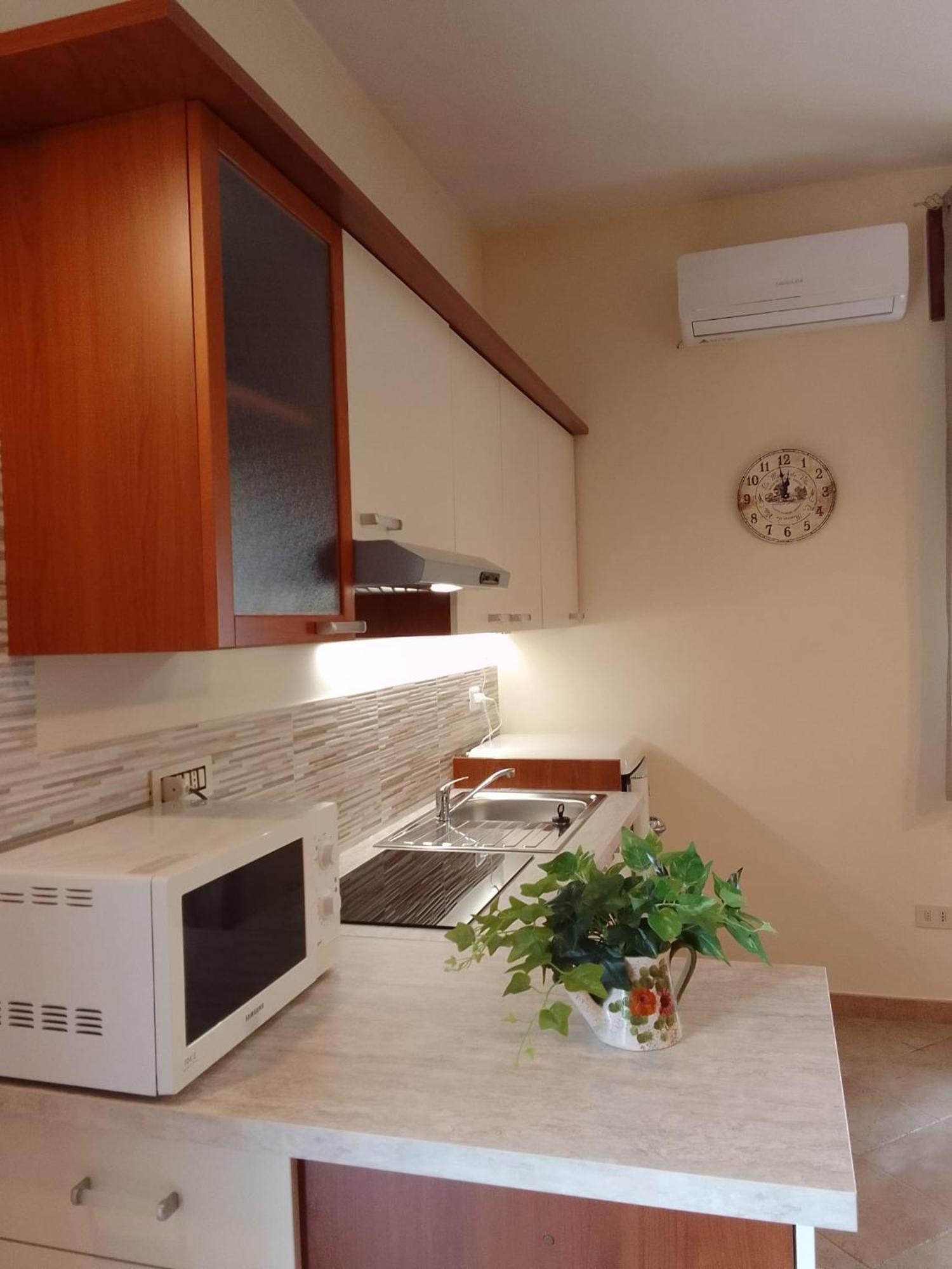 Ferienwohnung A Casa Di Iole Fiumicino Exterior foto
