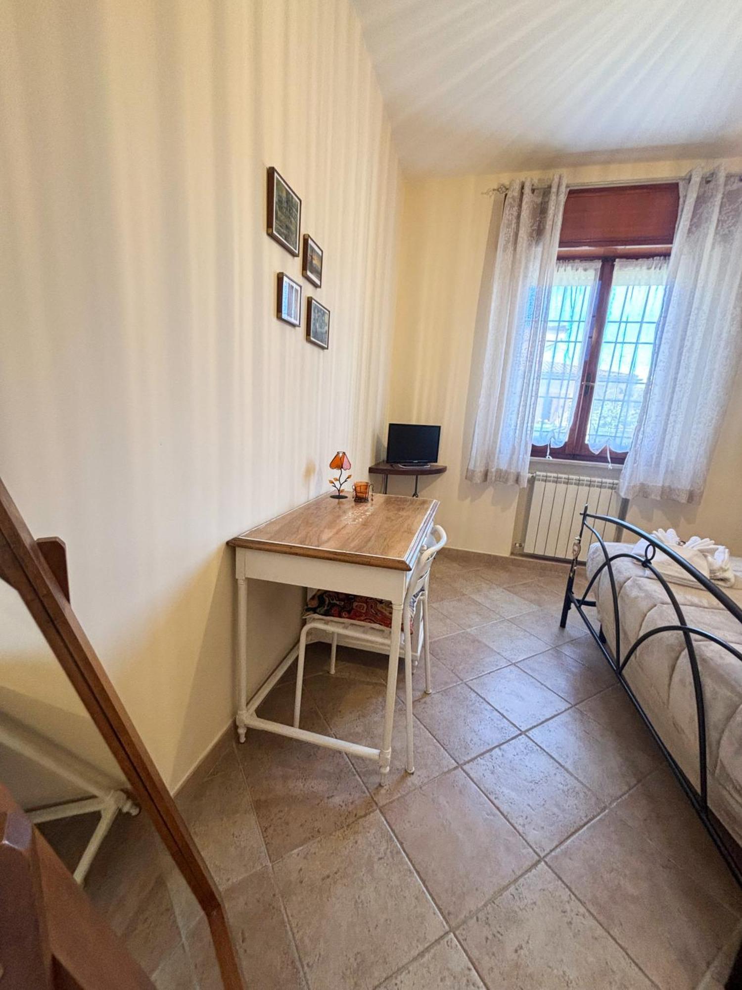 Ferienwohnung A Casa Di Iole Fiumicino Exterior foto