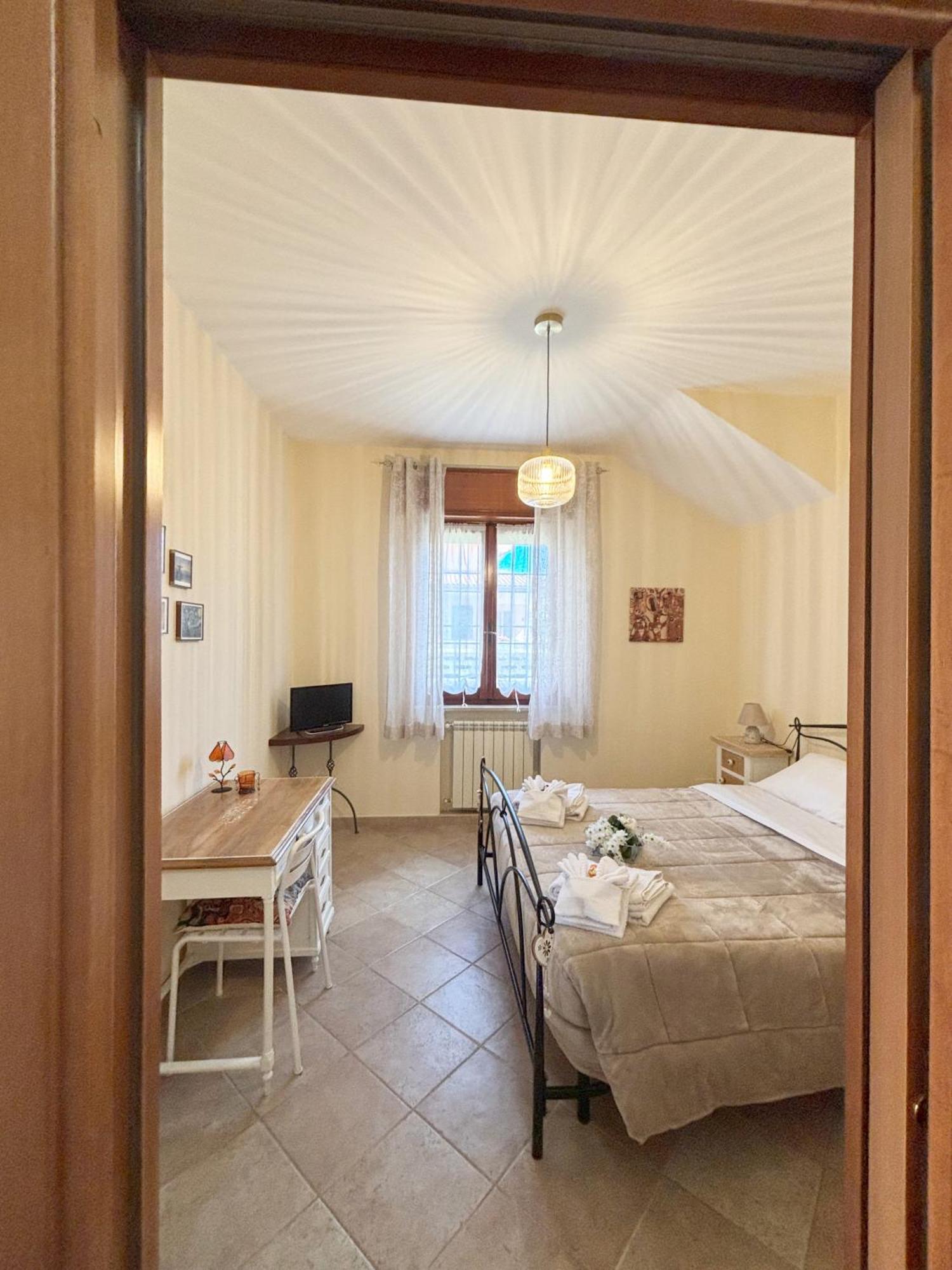 Ferienwohnung A Casa Di Iole Fiumicino Exterior foto