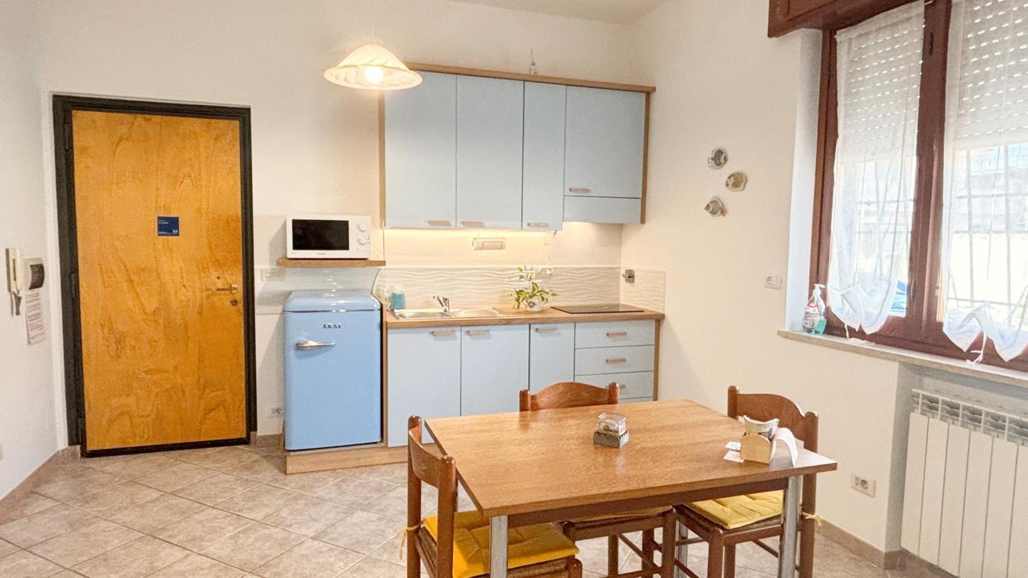 Ferienwohnung A Casa Di Iole Fiumicino Exterior foto
